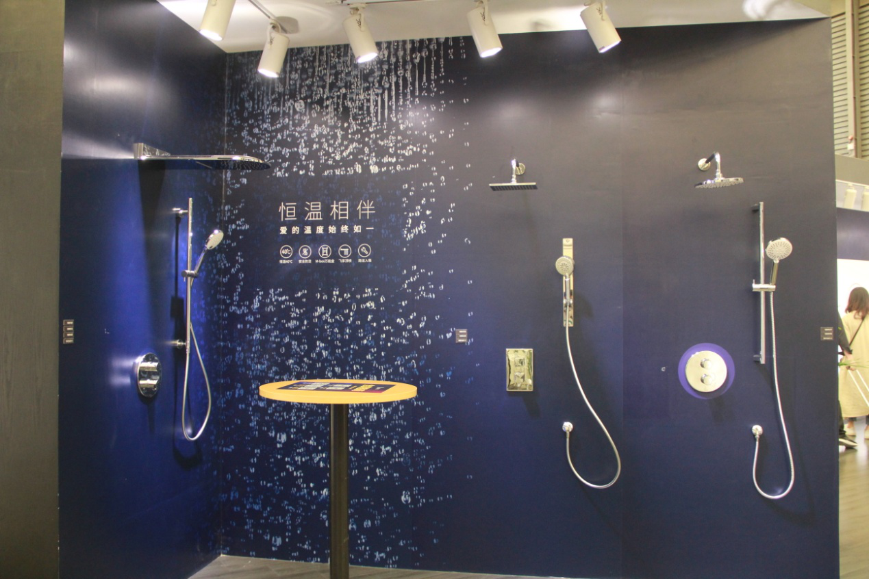 五金也可以这样定制！帝朗卫浴“色彩未来”新品亮相上海厨卫展