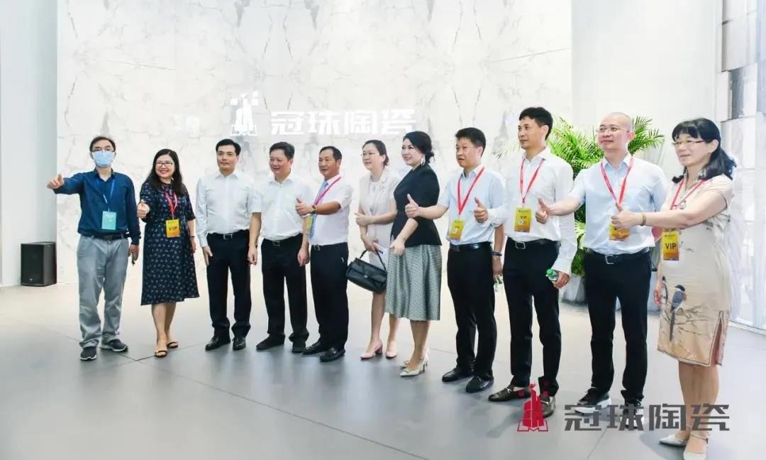 潭洲展收官│冠珠陶瓷凭借五宗“最”成功“吸睛”
