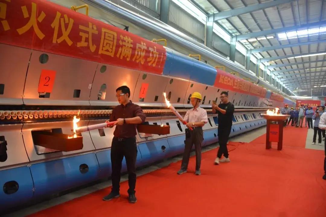 由科达承建的协进企业肇庆生产基地智能岩板生产线顺利点火