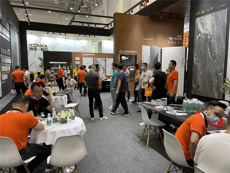 厦门石材展首日 | 金牌亚洲岩板家居展馆人气火爆