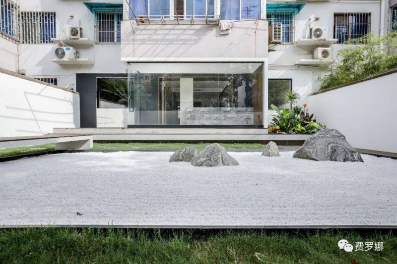 费罗娜水泥砖应用：呈现一户“自然生长”的家!_1