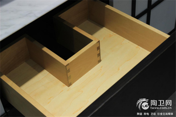 新品首发：心海伽蓝蒙德里安系列风靡北京展442.png
