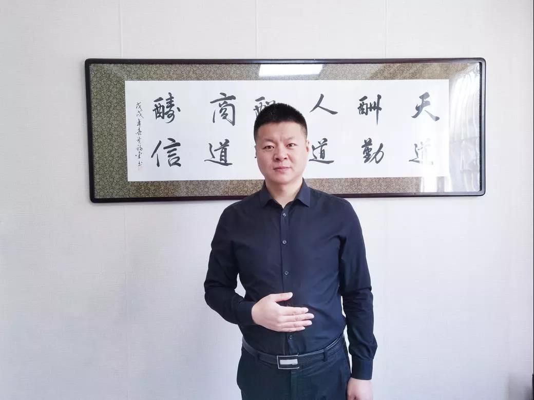 荣宏宇：黑龙江东鹏整装卫浴逆势增长纪实.jpg