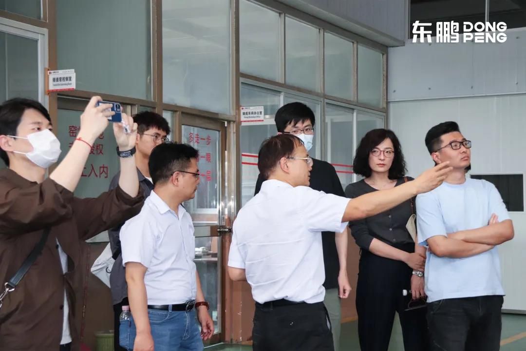 吴晓波频道团队走进东鹏整装卫浴，探索民族企业新动能2.jpg