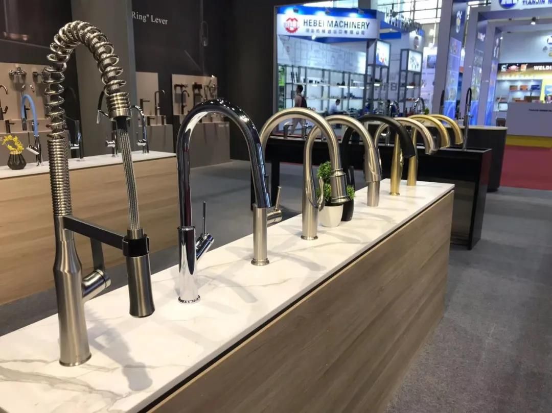 1634298330830866.jpg 华艺卫浴惊艳亮相第130届广交会4.jpg