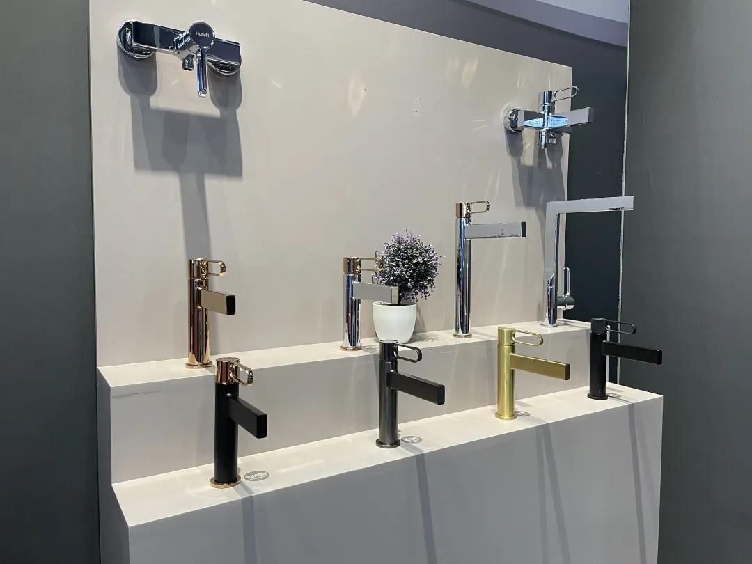 1634298409261485.jpg 华艺卫浴惊艳亮相第130届广交会7.jpg