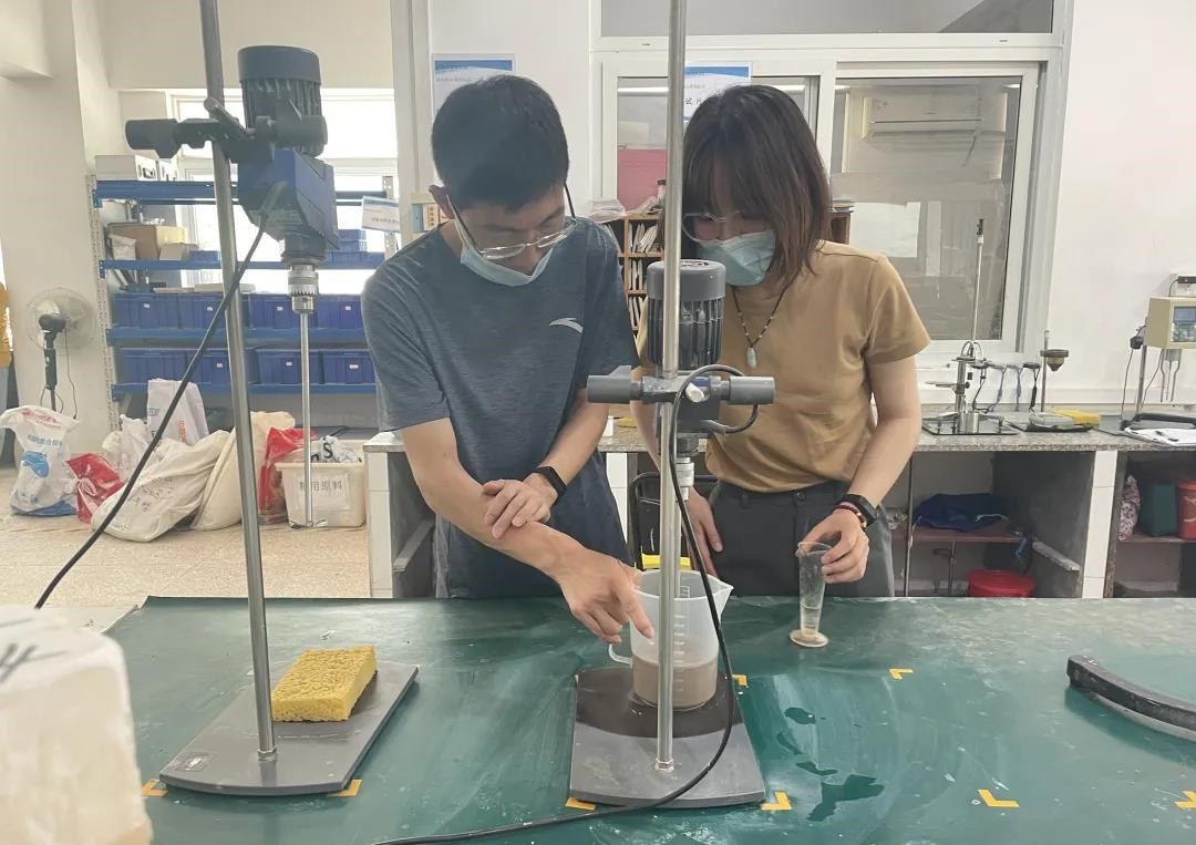 航标卫浴迎来清华大学博士生暑期社会实践 (3).jpg