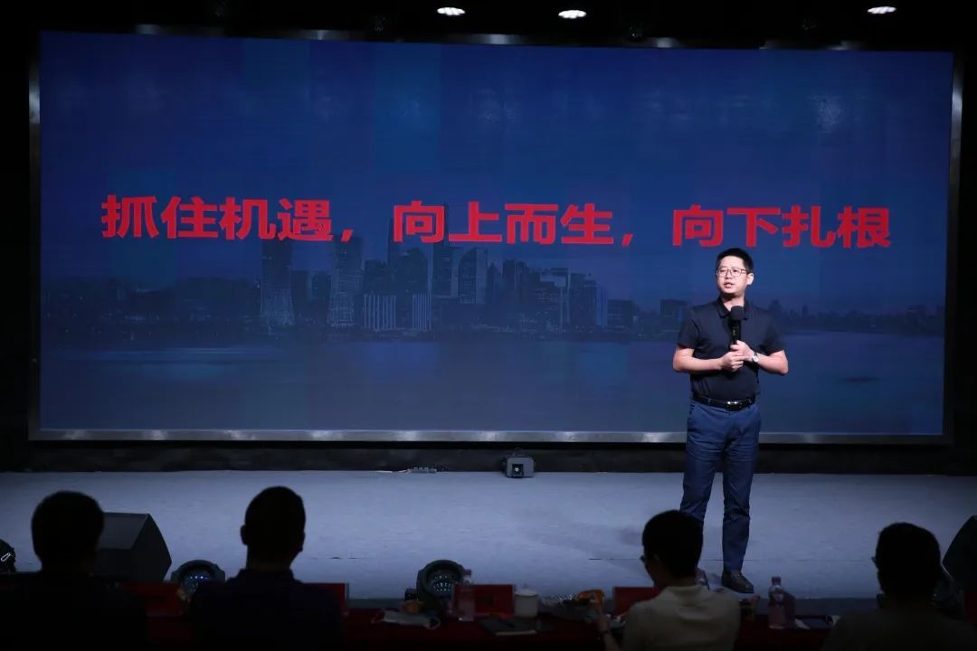 欧神诺常务副总裁许强.jpg