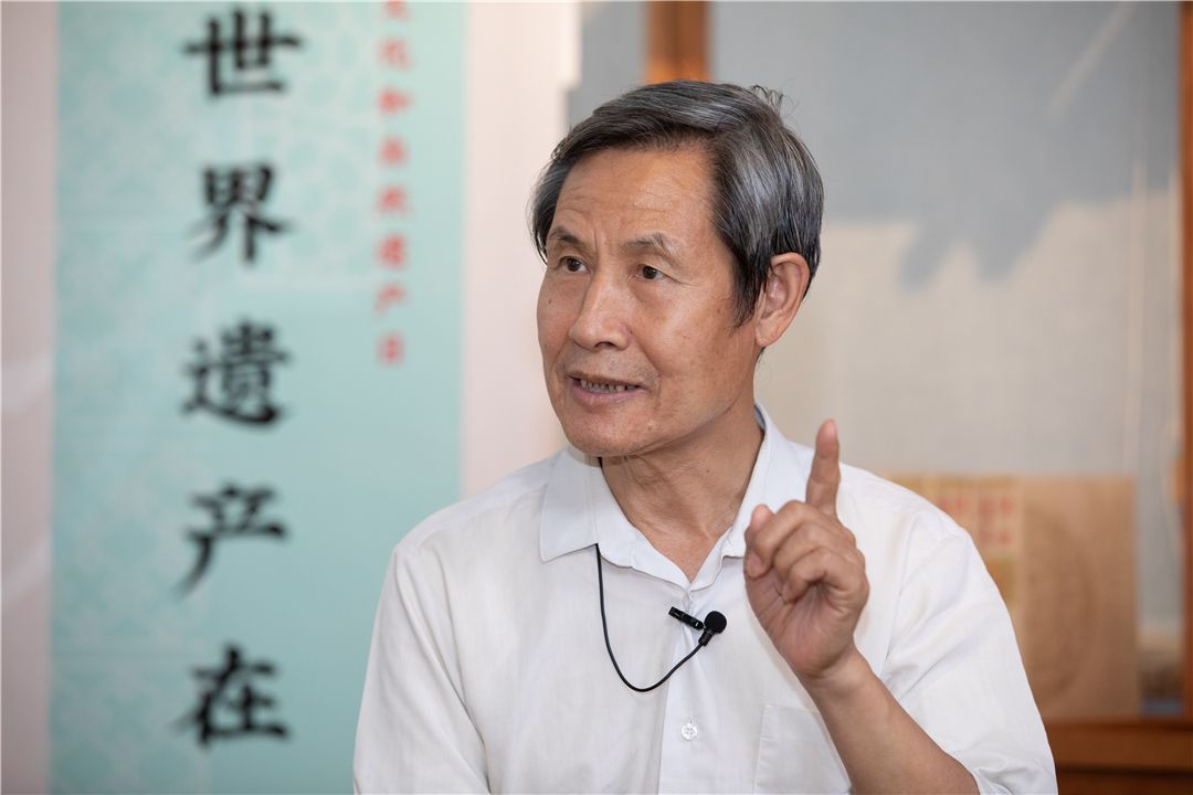 QISH9498.jpg